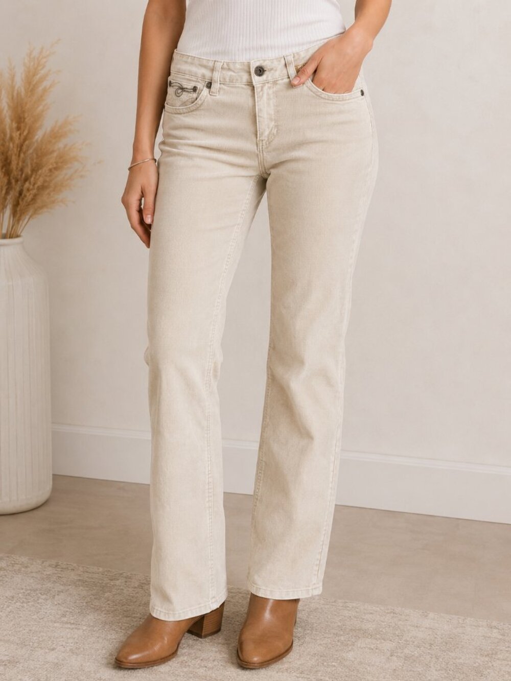 Suko Jeans Vintage Beige Corduroy Pants • Straight Leg • Women’s Size 3